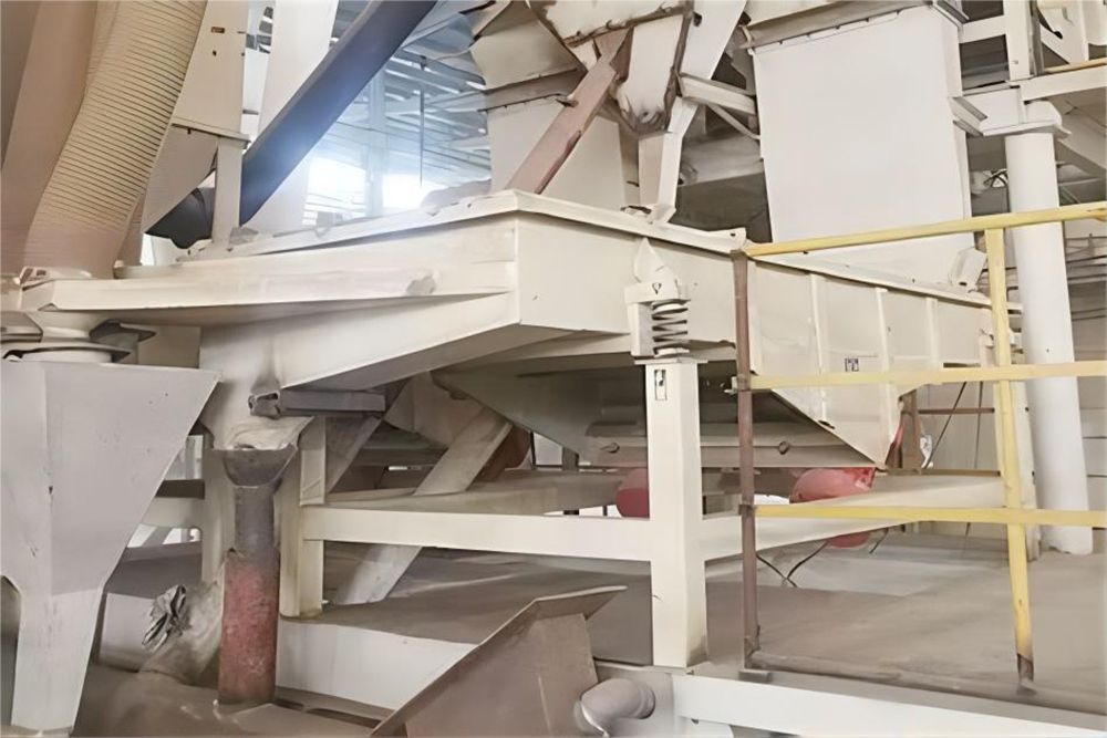 客戶現(xiàn)場-直線篩1.jpg 客戶現(xiàn)場-直線篩1.jpg